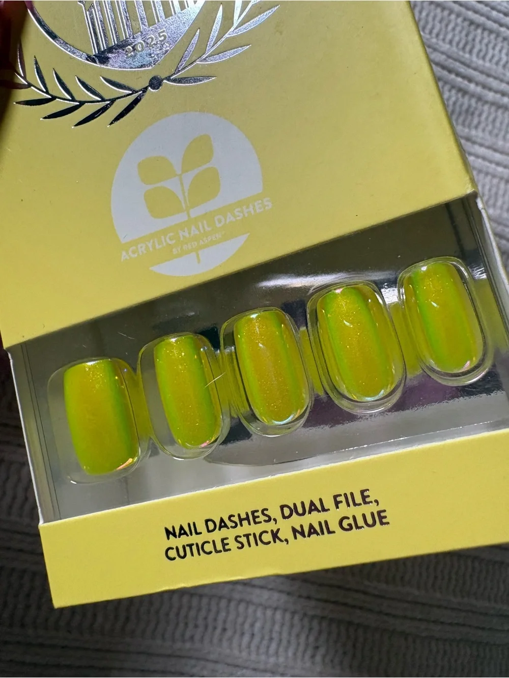 Red Aspen Yellow Nail Dashes Press On Nails Lumi’s Lessons in Rest & Relaxation